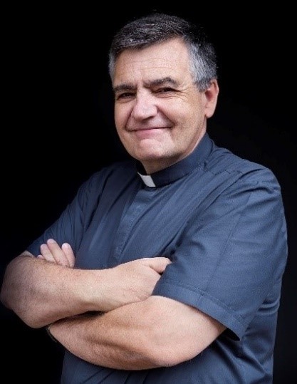 Padre Santiago Martin