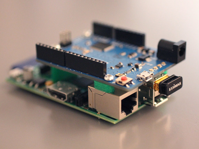 Raspberry Pi Arduino Internet of Things