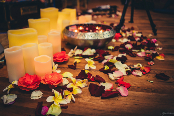 Candlelight yin yoga, relaxation, meditation and harp music