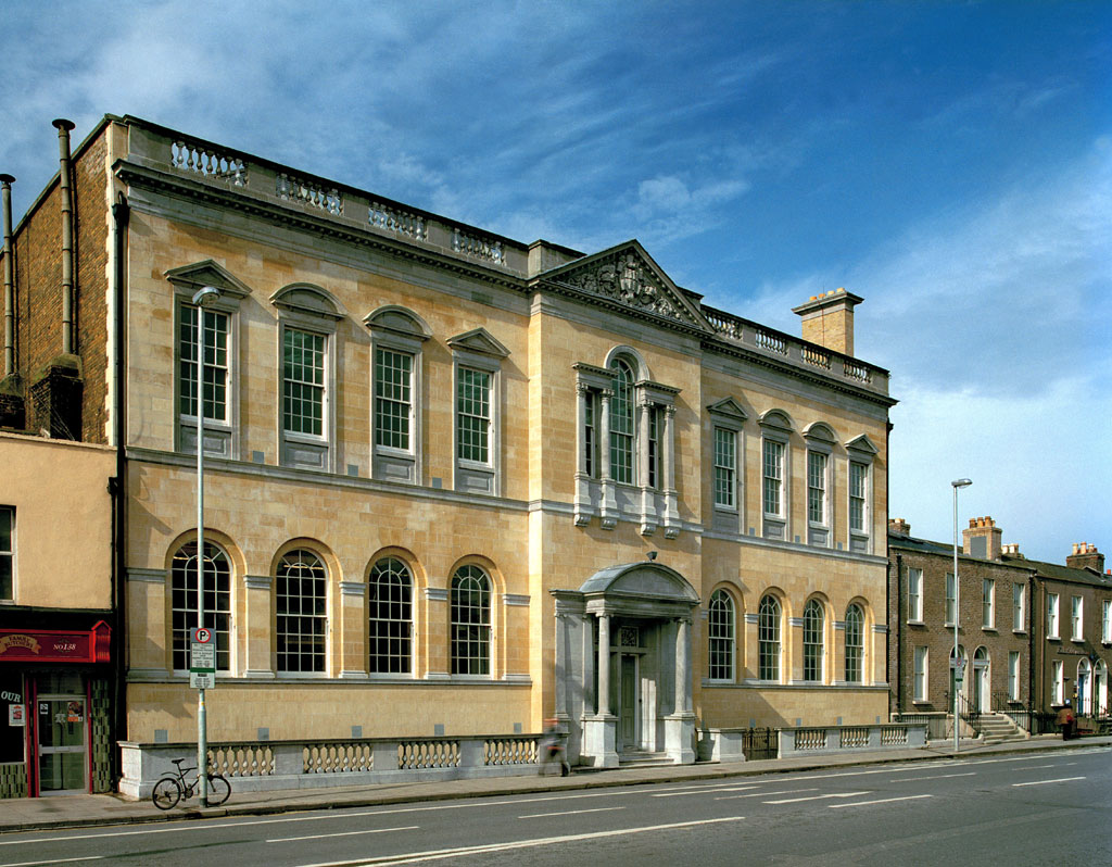Image of exterior Pearse street library.