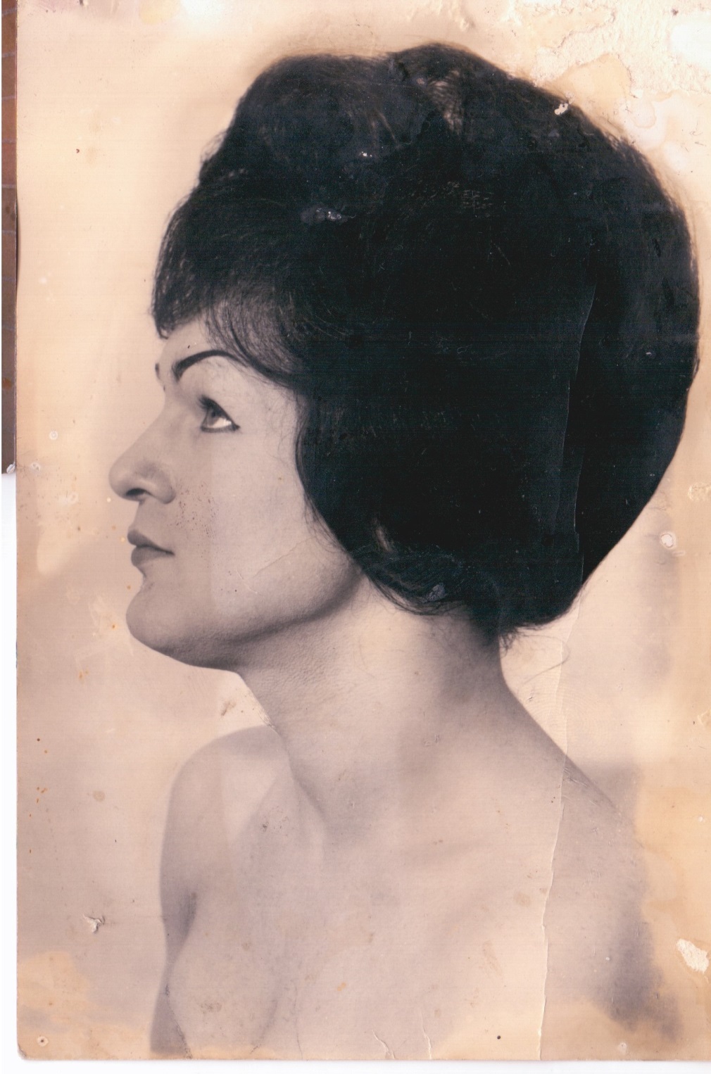 Picture of Aaicha a trans woman taken in 1954, from a private collection.
