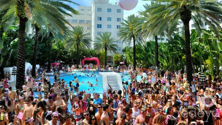 CARNIVAL SPLASH POOL PARTY - MIAMI CARNIVALLYFE WEEKEND EVENT #5 at Venue  TBA MIAMI FL, Oct 08, 2022