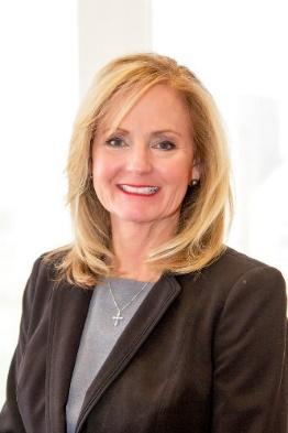 Dina Readinger Headshot