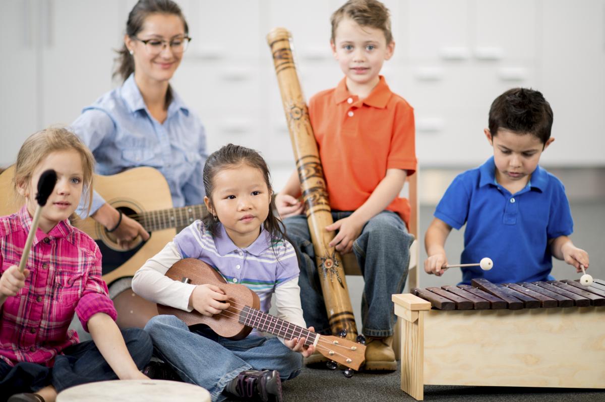 kids with musical instruments