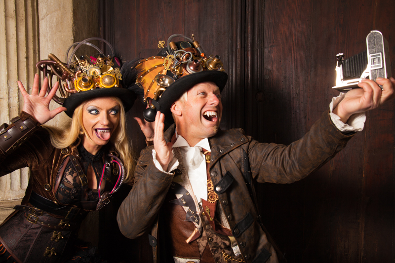 Steampunks Emy Sabbartini und Gabriele Annovi