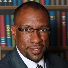 Tim Thomas - Headshot
