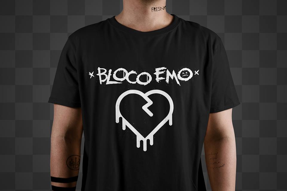 Camiseta Bloco Emo Preta