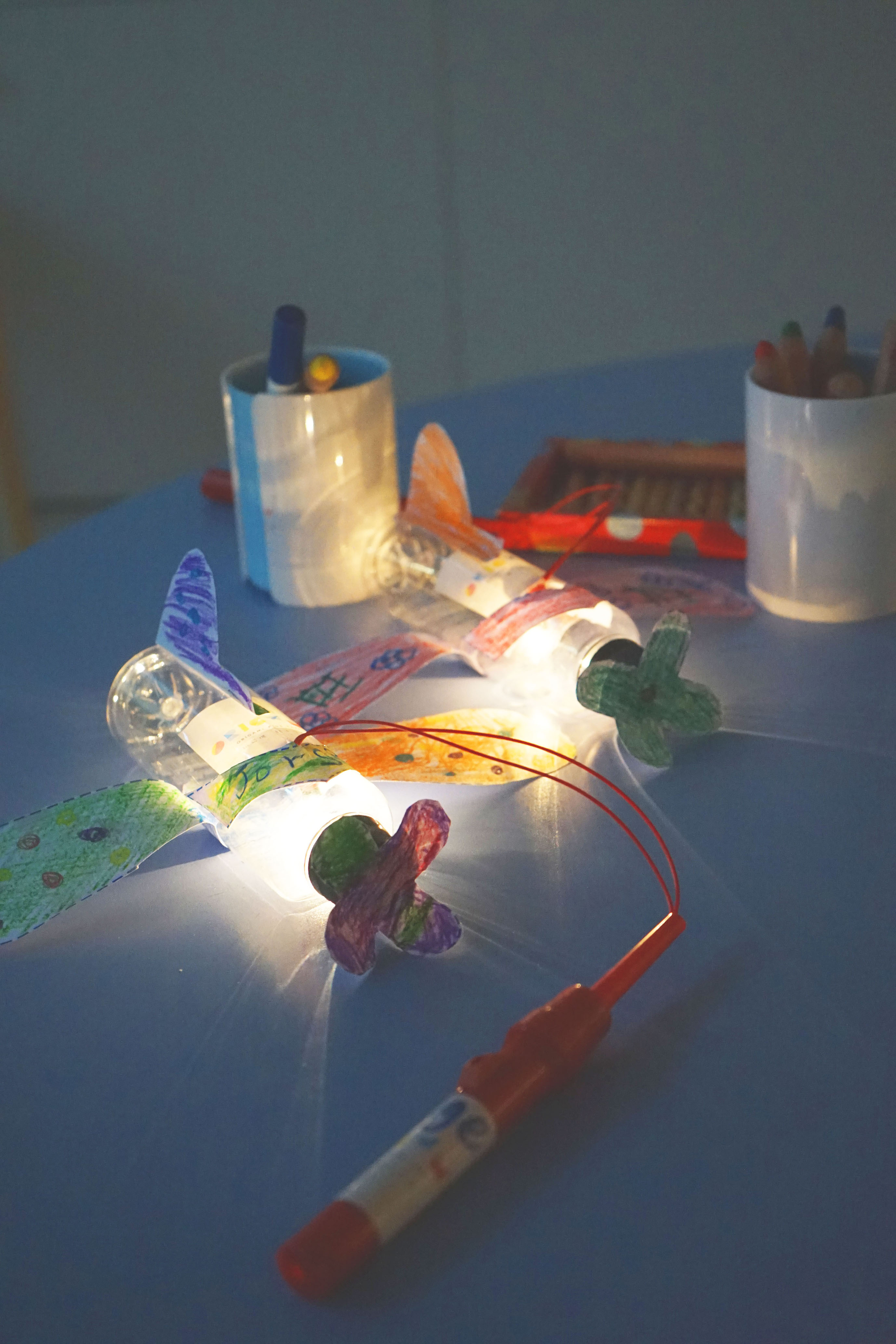 飞机灯笼手工工作坊