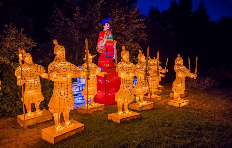 moonlight_forest_chinese_lantern_festival