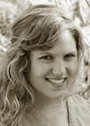 Julia Edholm Headshot