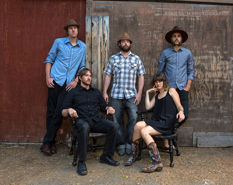 band photo of Dead Winter Carpenters