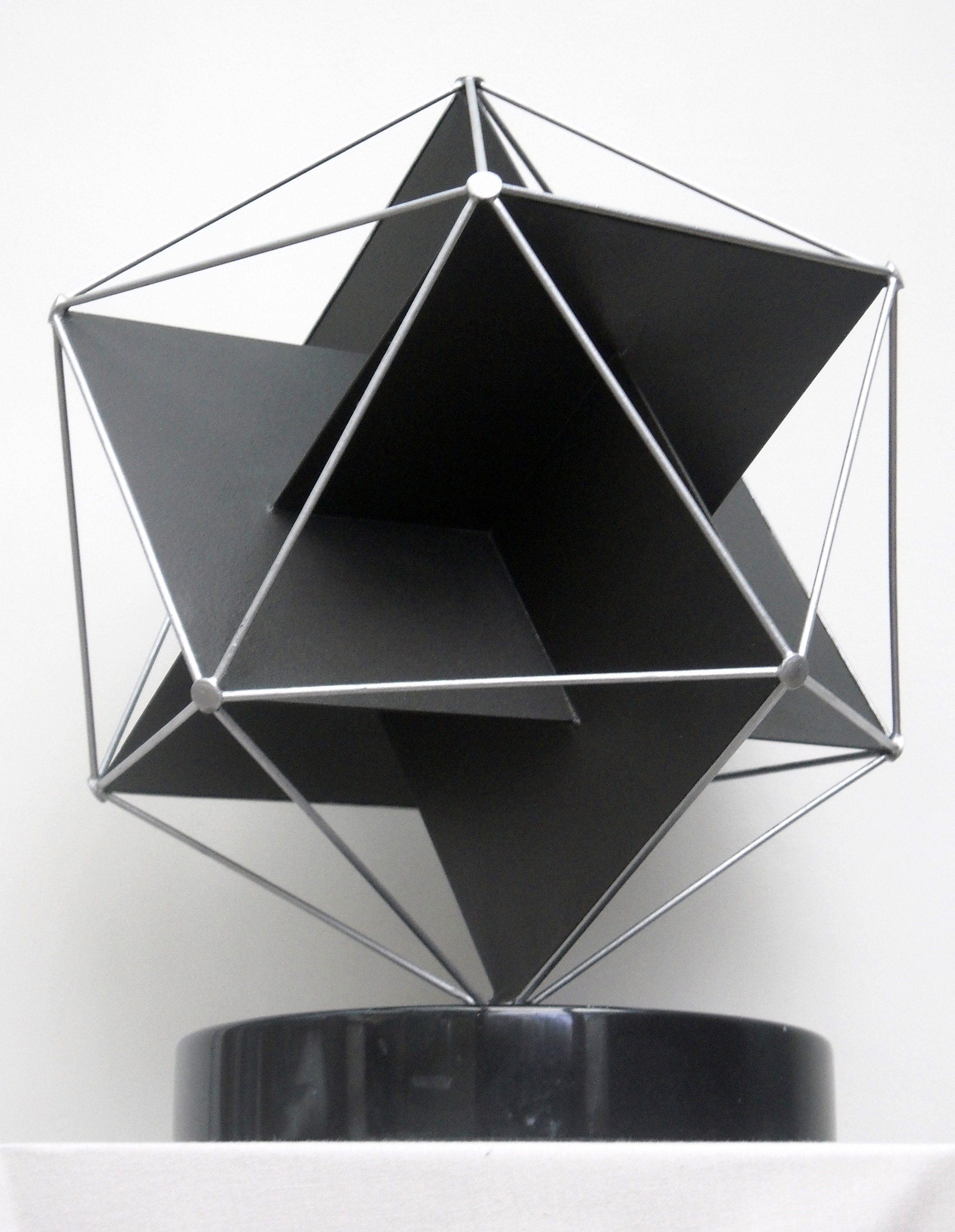 Elements A sculpture by Jeff Chyatte