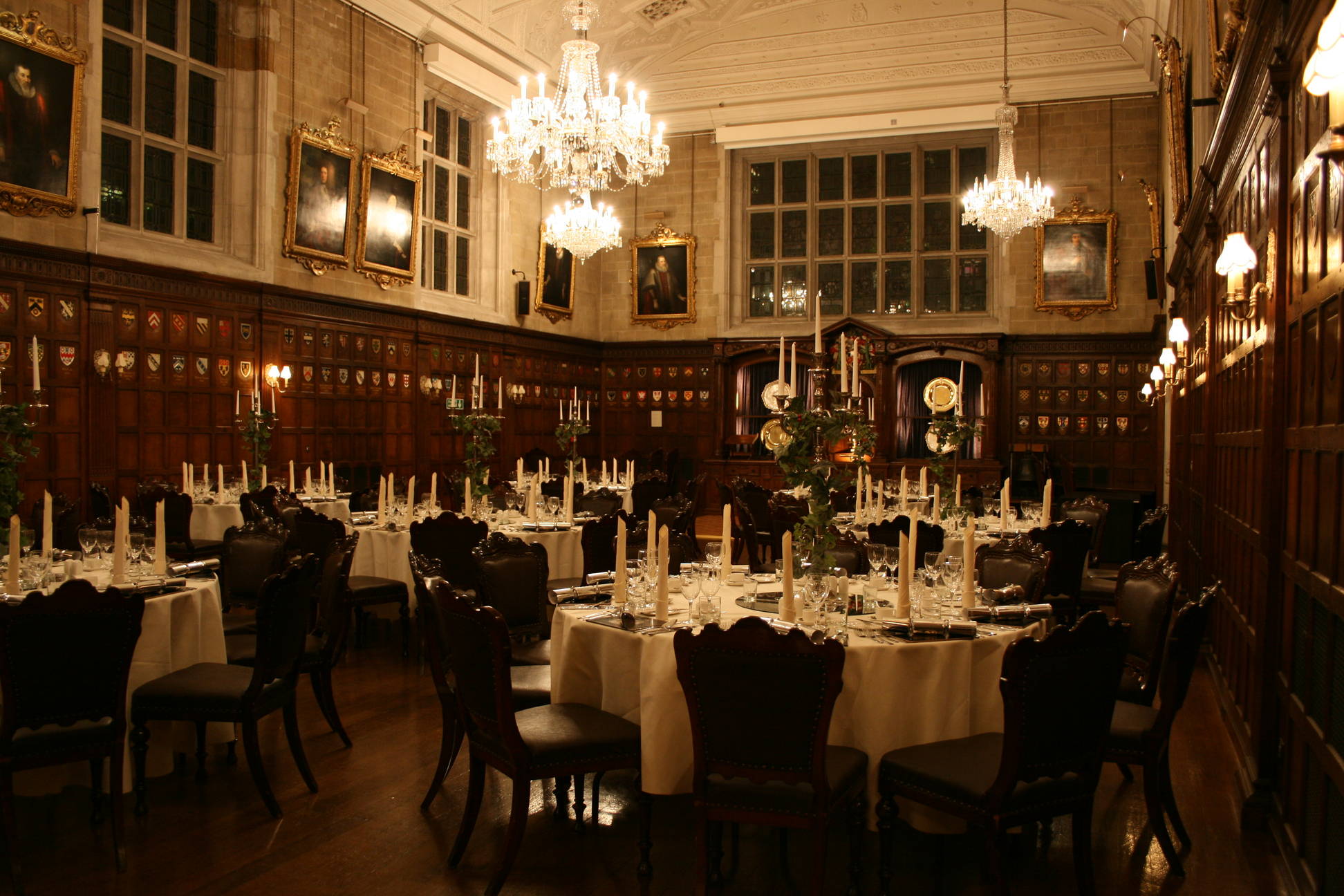 Ironmongers' Hall Banqueting Hall (round tables)