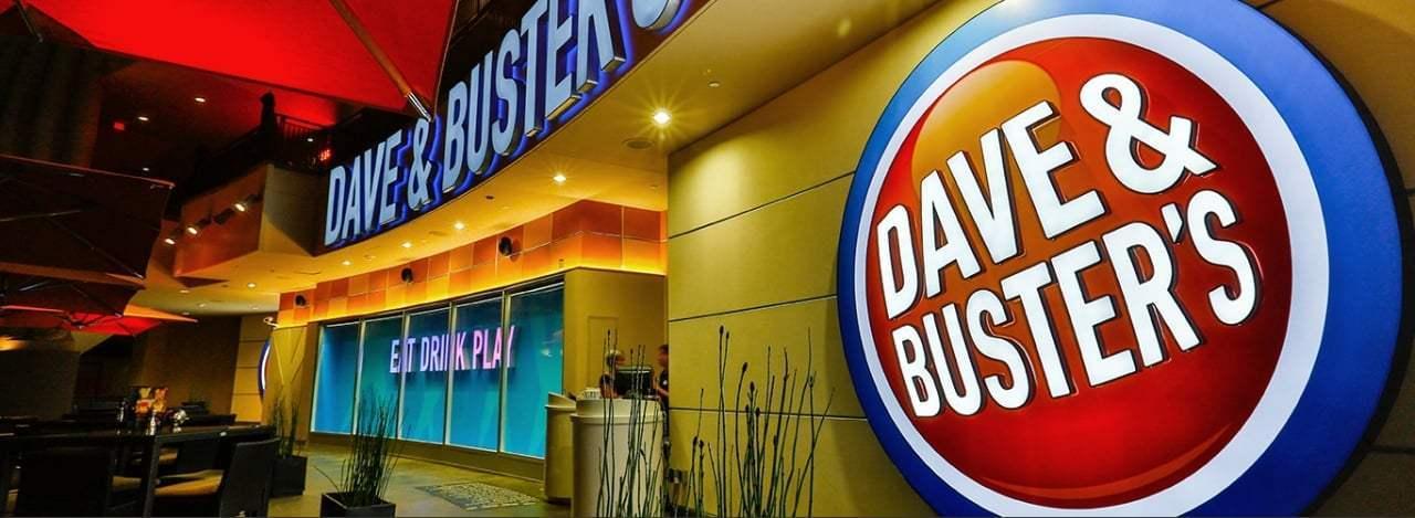 DAVE & BUSTERS COMEDY NIGHT