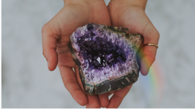 Balancing your Chakra's with the Healing Power of Crystals