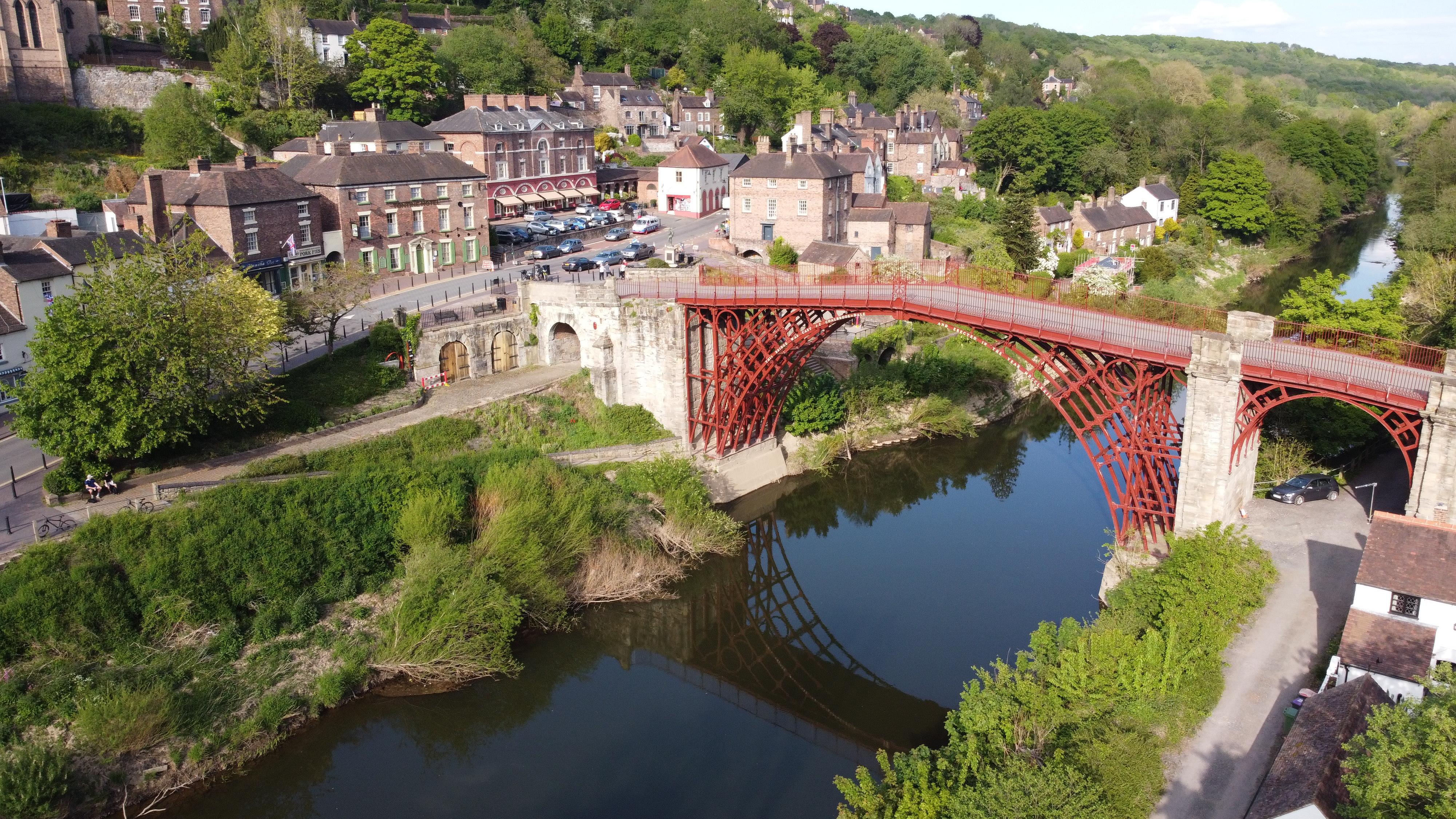 Walk the gorge: Walk Number 25 - Telford Town Park to Ironbridge - 4 hrs