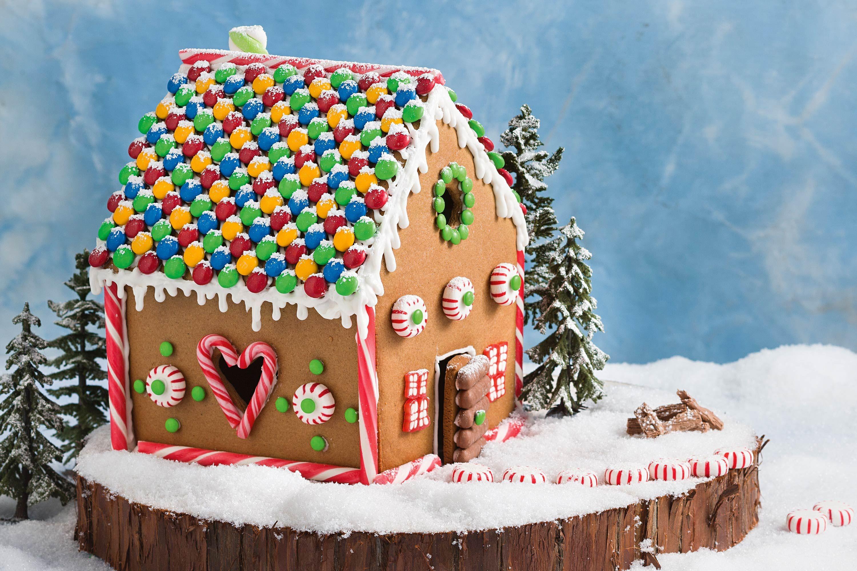 Women @ North Pine - Gingerbread House Decorating Party