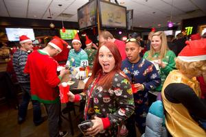 5th Annual 12 Bars Of Christmas Crawl Minneapolis Tickets Sat Dec 11 2021 At 12 00 Pm Eventbrite