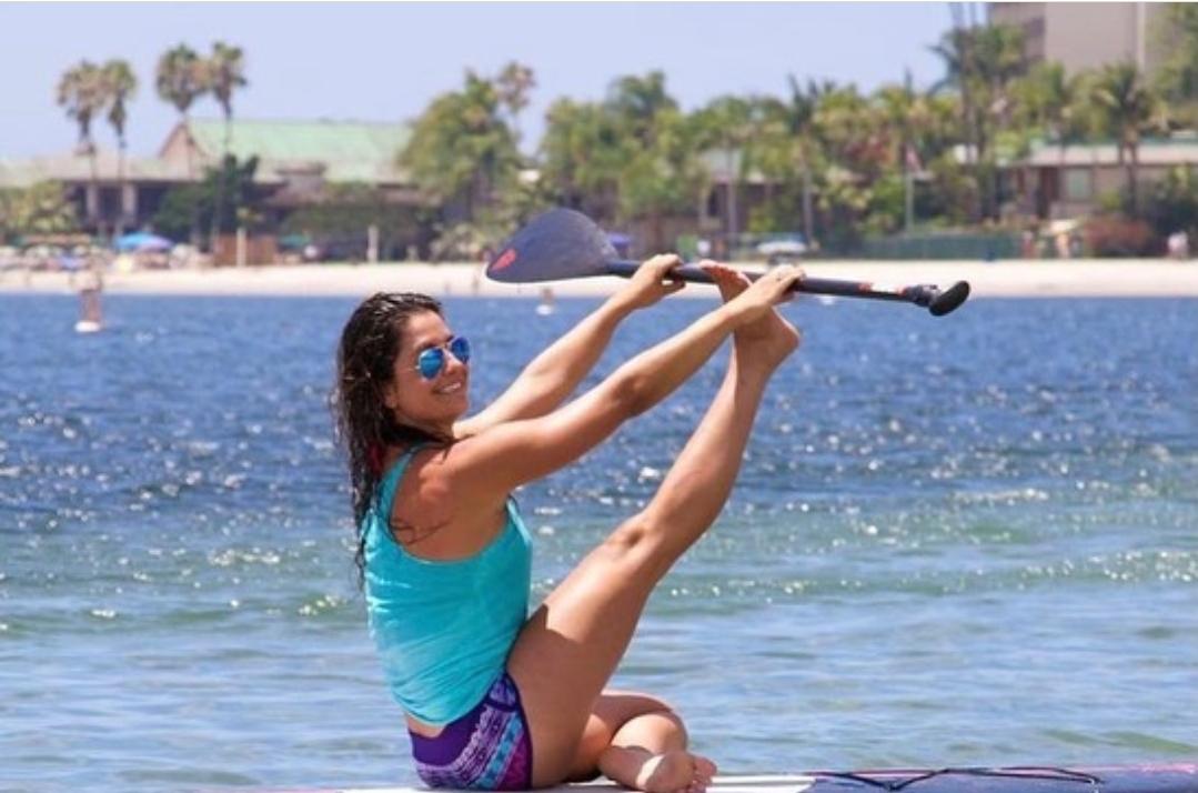 SUP Yoga (Stand Up Paddleboard Yoga)