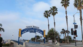 Santa Monica Scavenger Hunt Walking Tour & Game Tickets, Multiple Dates ...