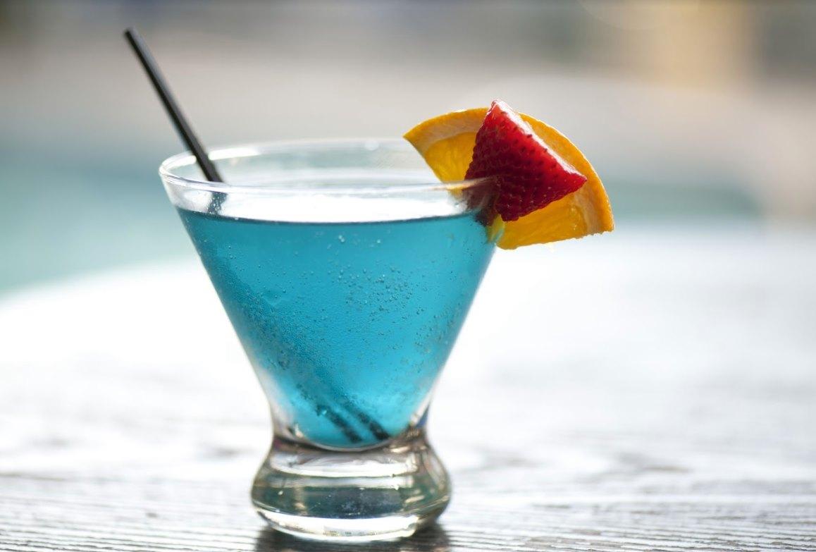 FREE Weekday Happy Hour at Z Ocean Hotel South Beach 