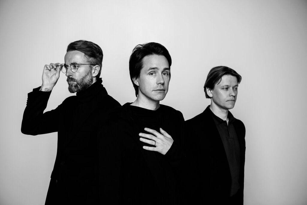 Mew “Glass Handed Kits” 15th Anniversary