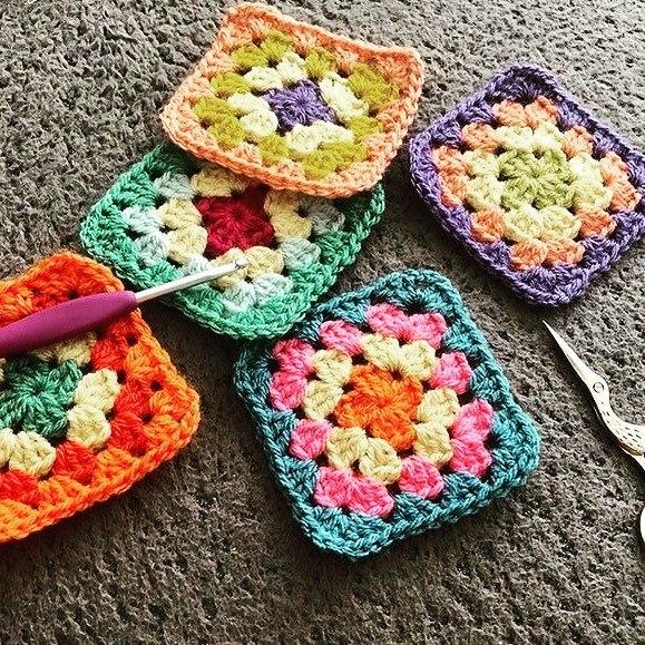 Learn to Join Crochet Granny Squares Together - Ashtead Park Garden ...